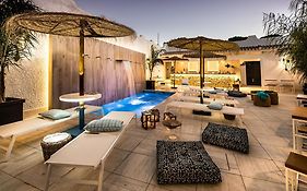 Capoblu Hotel
