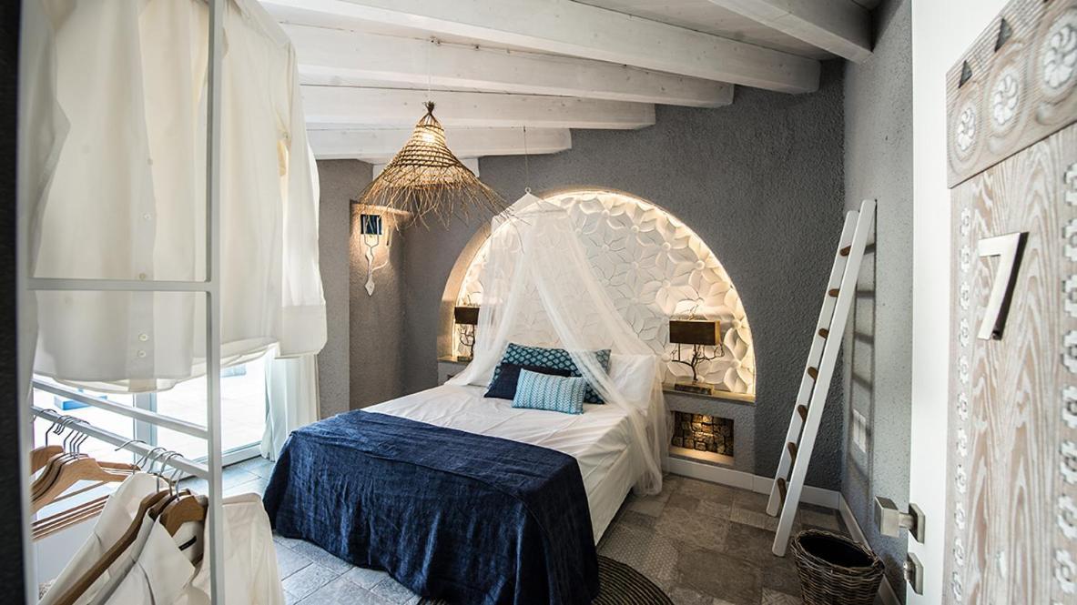 Capoblu Hotel Пула Экстерьер фото